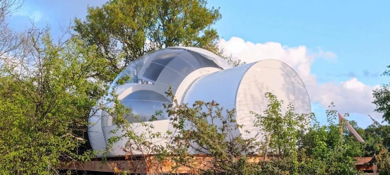 Hotel Cele Bulles Etoilees à Brengues Tente de luxe