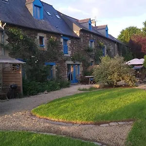 Domaine De La Tarais Hébergement de vacances Calorguen